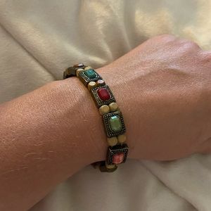 Vintage bracelet with assortment of color stones